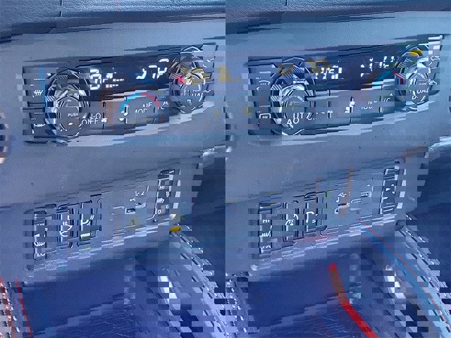 Used 2023 Nissan Frontier PRO-4X w/ Pro-4X Premium Package image 17