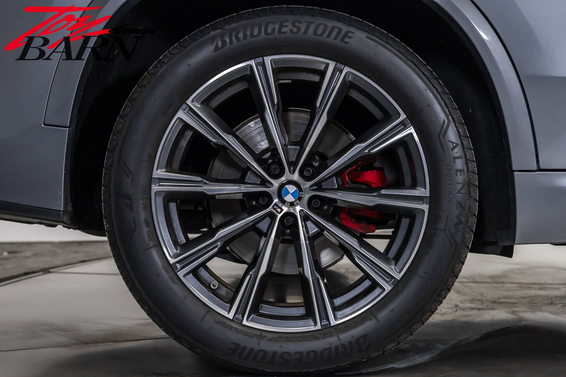 Used 2024 BMW X5 xDrive40i w/ M Sport Package image 15