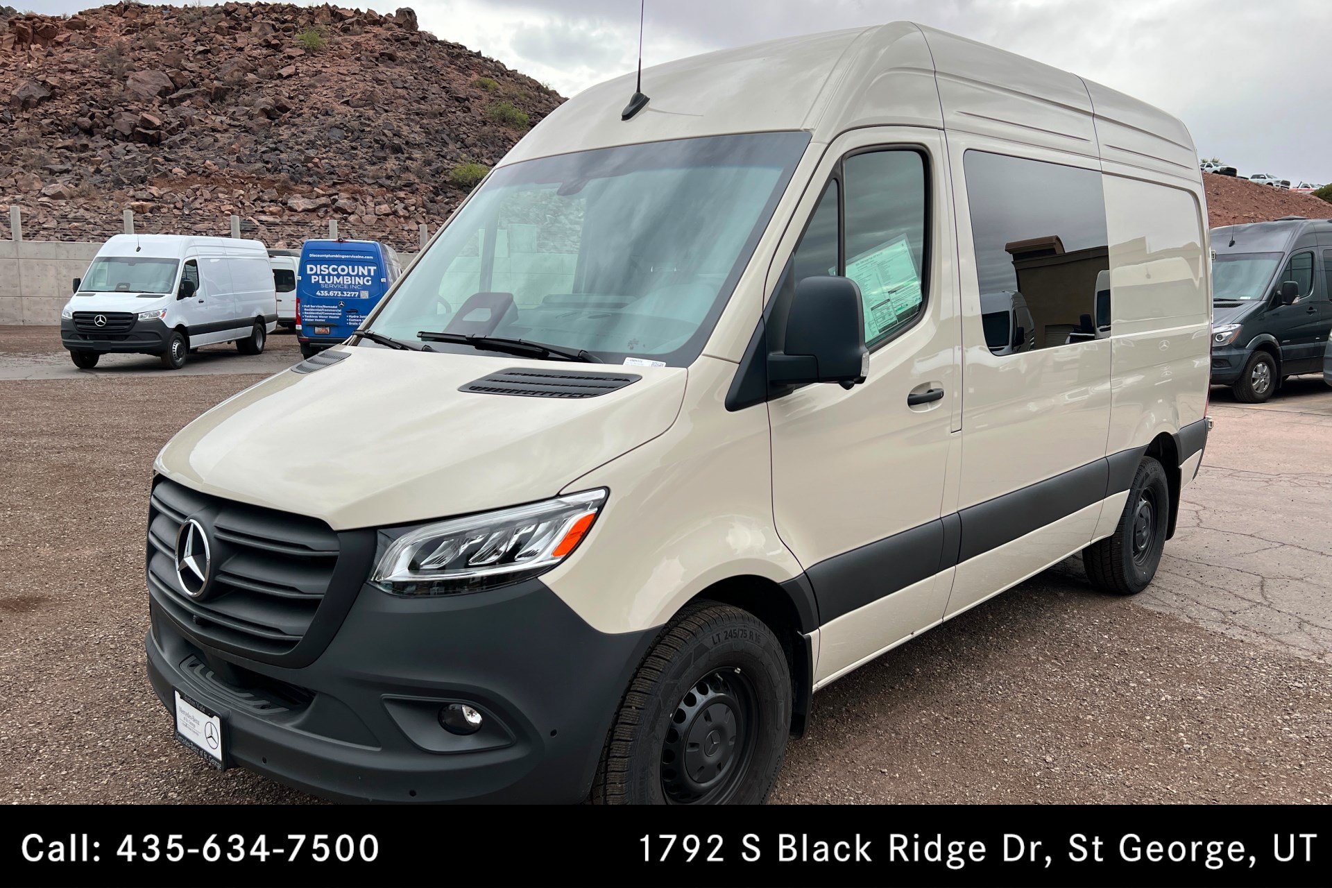 Used 2025 Mercedes-Benz Sprinter 2500 image 1