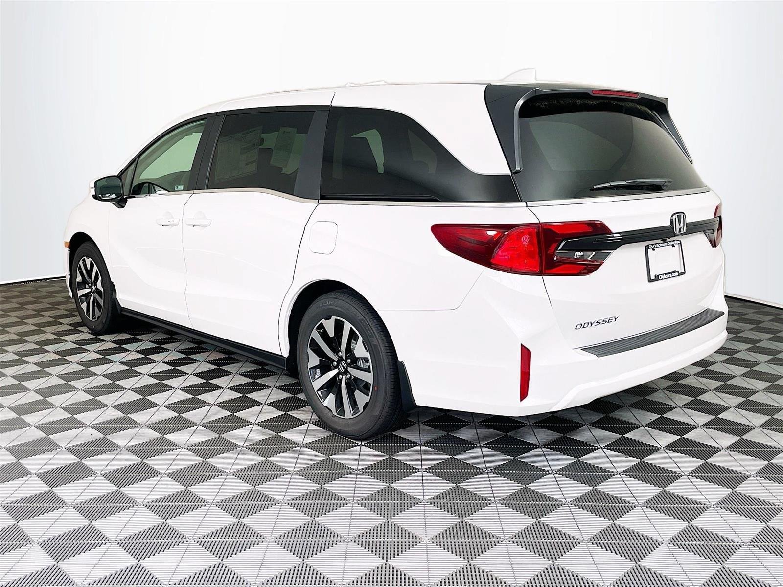 New 2026 Honda Odyssey EX-L image 4