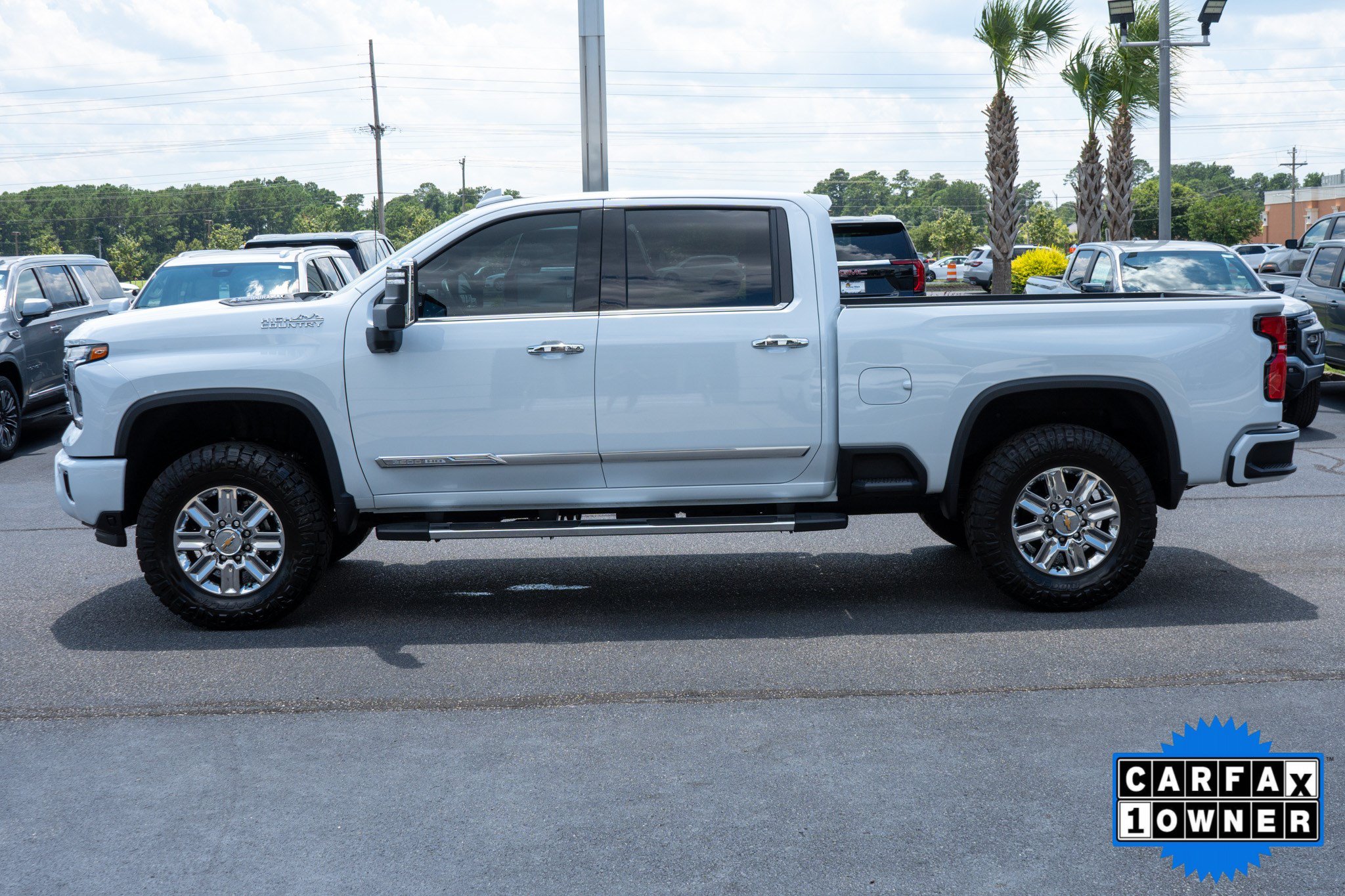 Used 2026 Chevrolet Silverado 2500 High Country w/ Technology Package AWD/4WD image 6