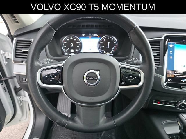 Used 2022 Volvo XC90 T5 Momentum w/ Protection Package Premier FWD image 30