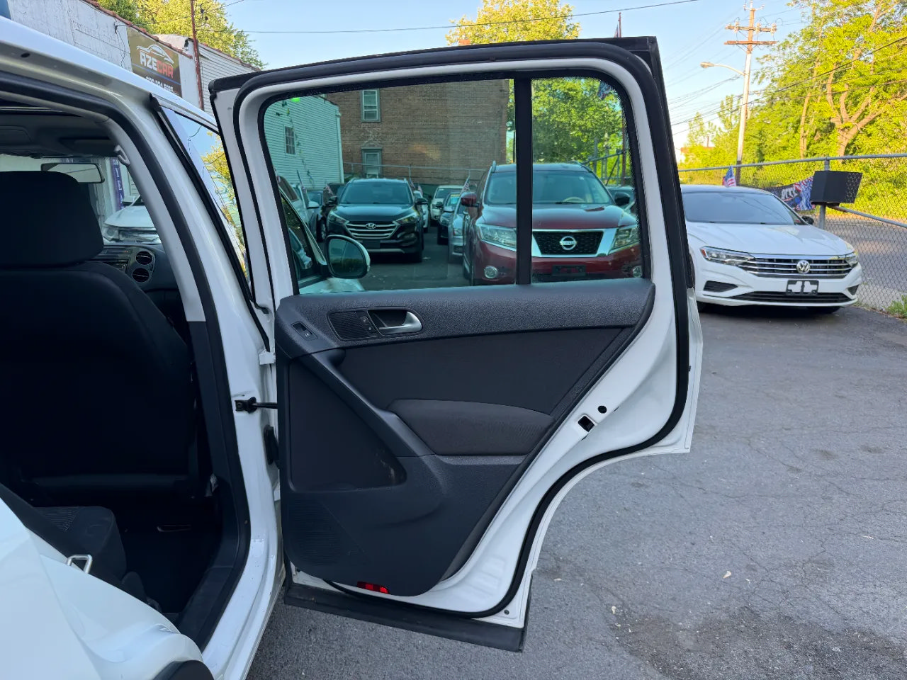 Used 2013 Volkswagen Tiguan S FWD image 32