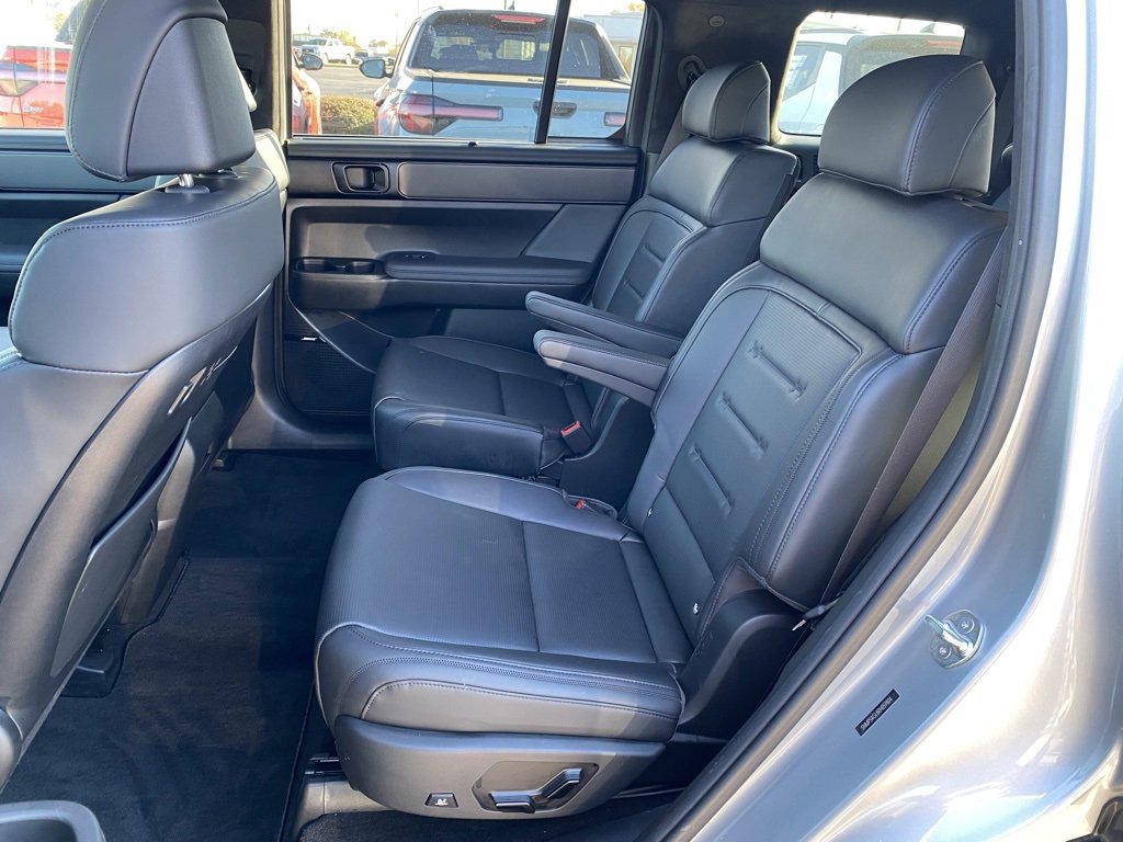 Used 2024 Hyundai Santa Fe Calligraphy image 33