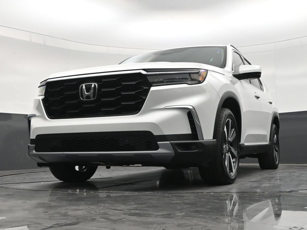 Used 2024 Honda Pilot Touring image 27