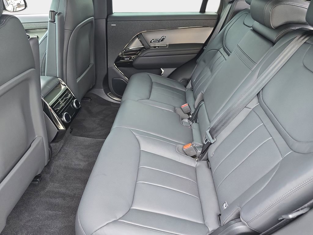 Certified 2025 Land Rover Range Rover Sport Dynamic SE image 15