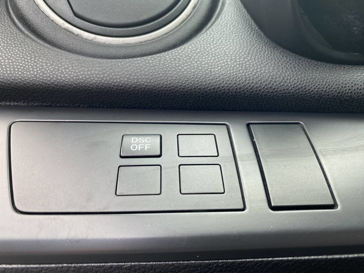 Used 2011 MAZDA MAZDA3 i Sport image 38