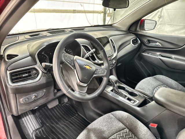 Used 2024 Chevrolet Equinox LT FWD image 10