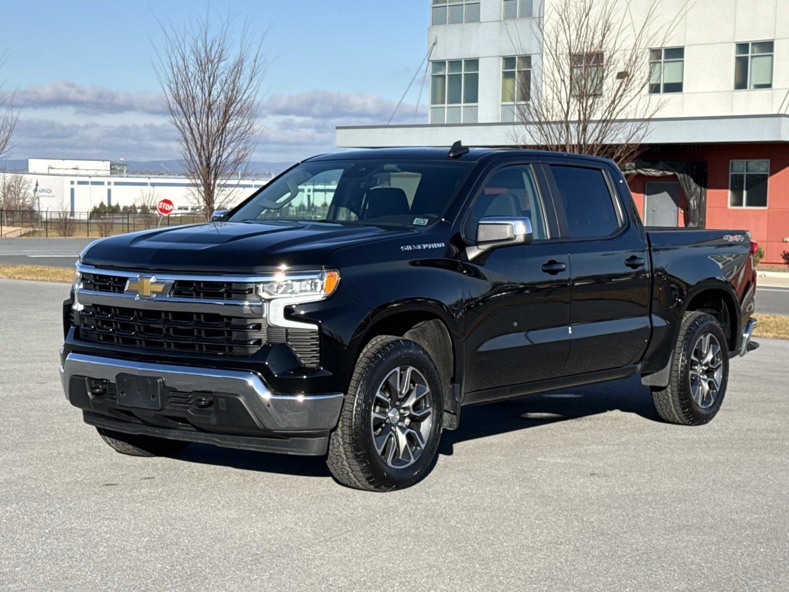 Used 2023 Chevrolet Silverado 1500 LT image 27