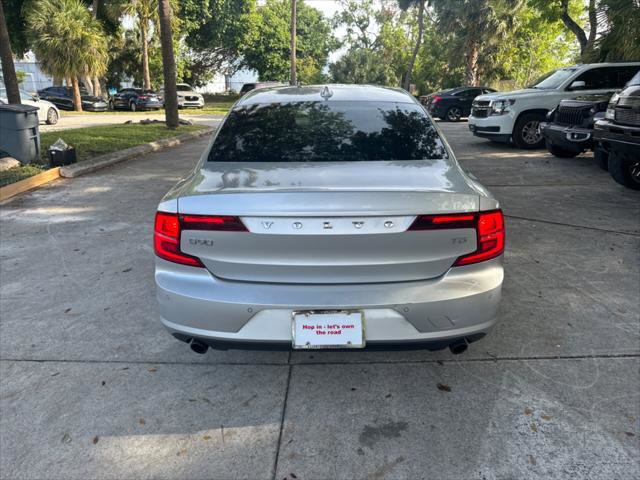 Used 2018 Volvo S90 T5 Momentum w/ Convenience Package FWD image 8