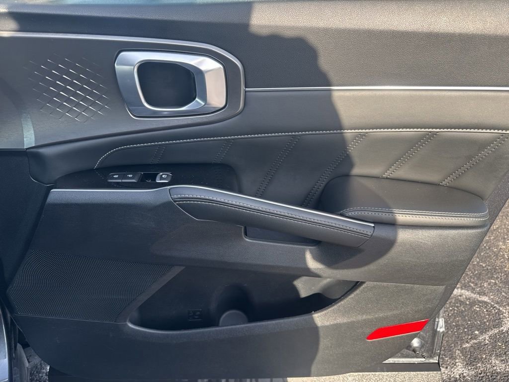 Used 2021 Kia Sorento SX image 39