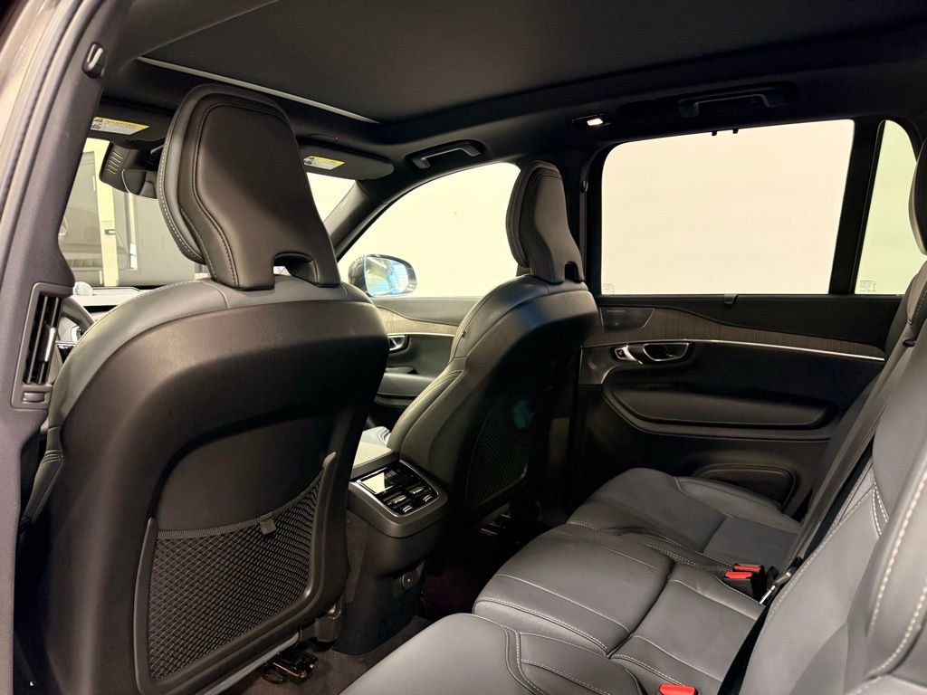 Used 2023 Volvo XC90 B6 Ultimate w/ Protection Package Premier image 20