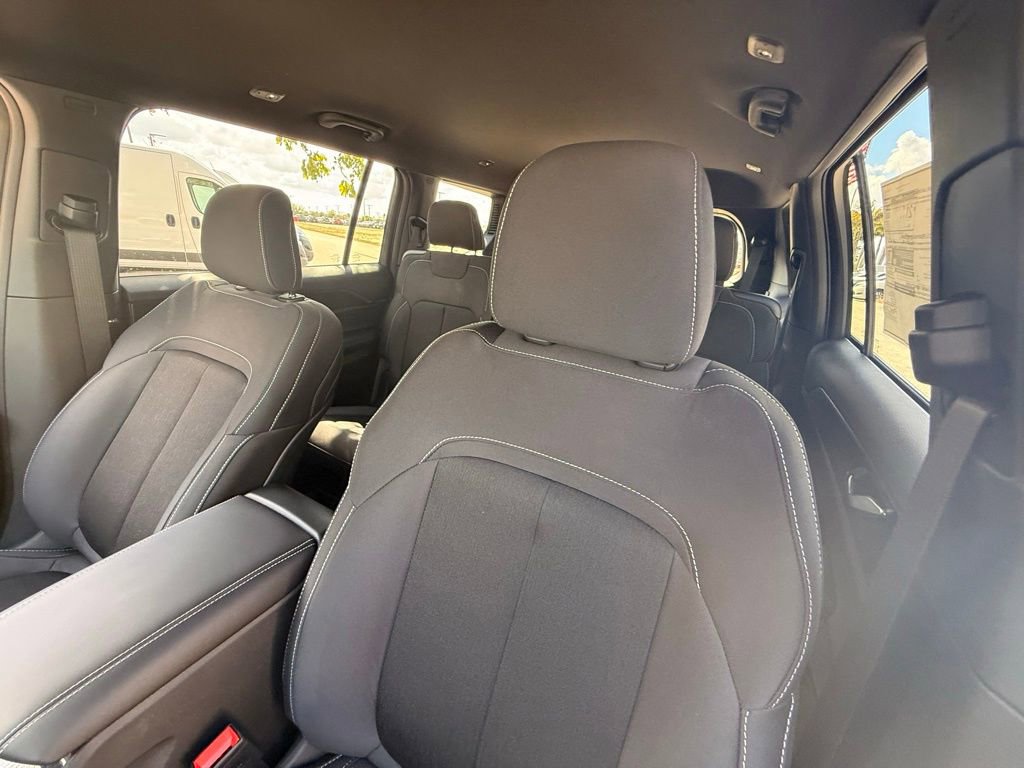 New 2026 Jeep Grand Cherokee L Laredo AWD/4WD image 24