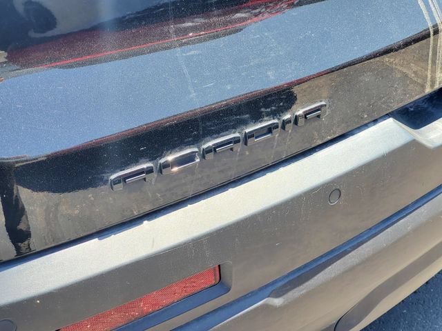 Certified 2022 GMC Acadia SLE w/ Driver Convenience Package AWD/4WD image 5