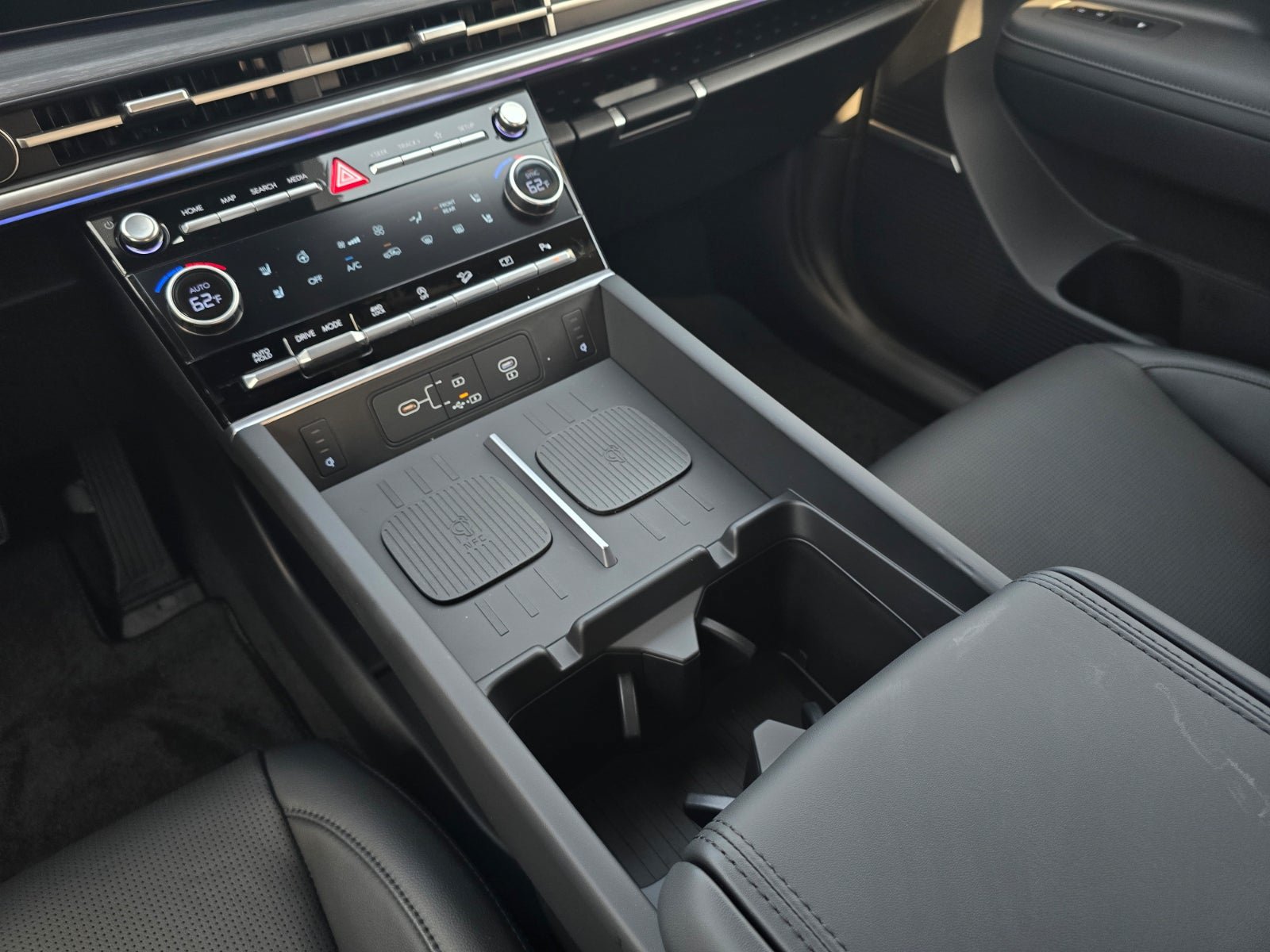 New 2027 Hyundai Santa Fe Limited AWD/4WD image 17