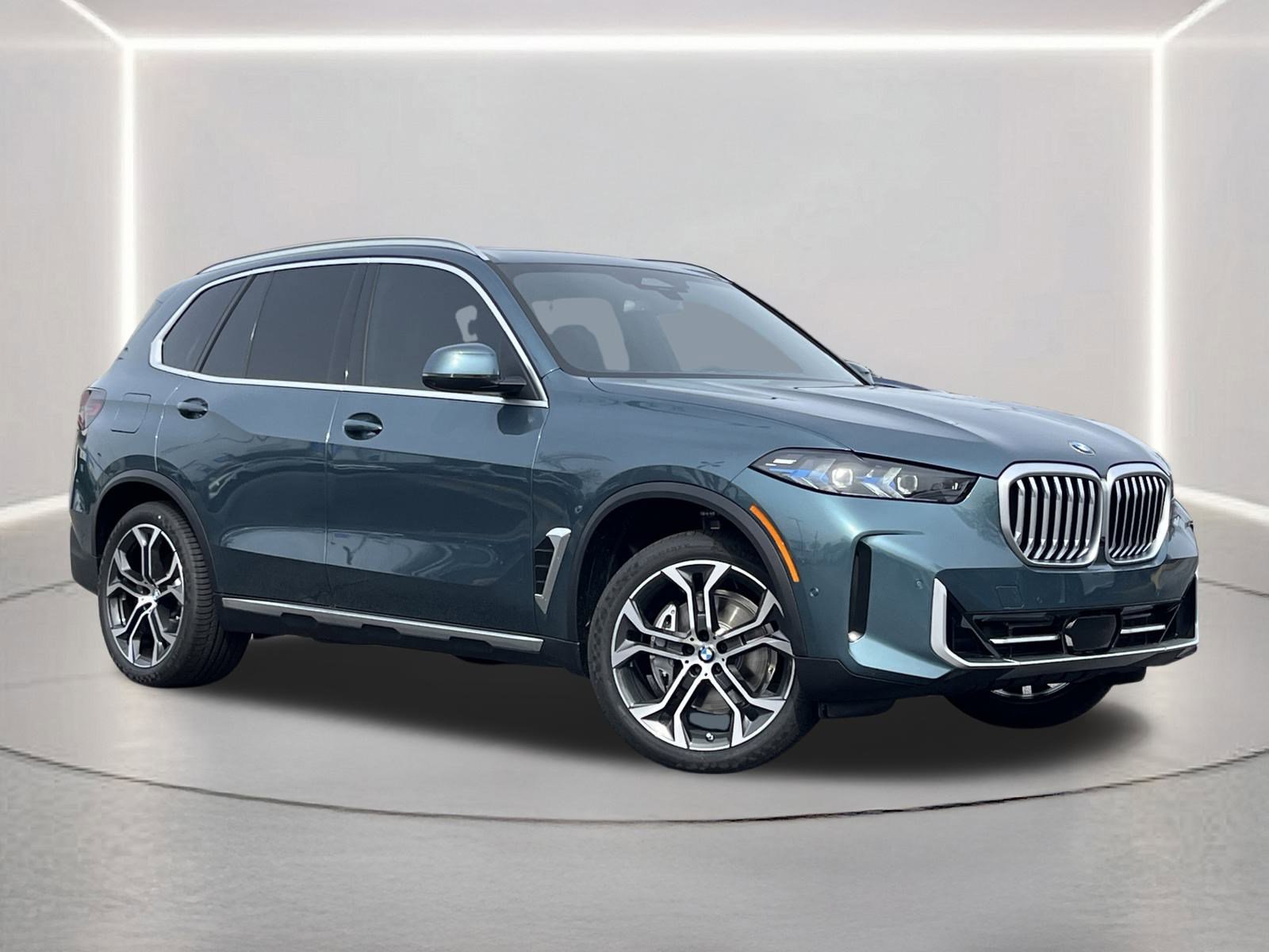 New 2026 BMW X5 xDrive40i w/ Climate Comfort Package AWD/4WD image 2