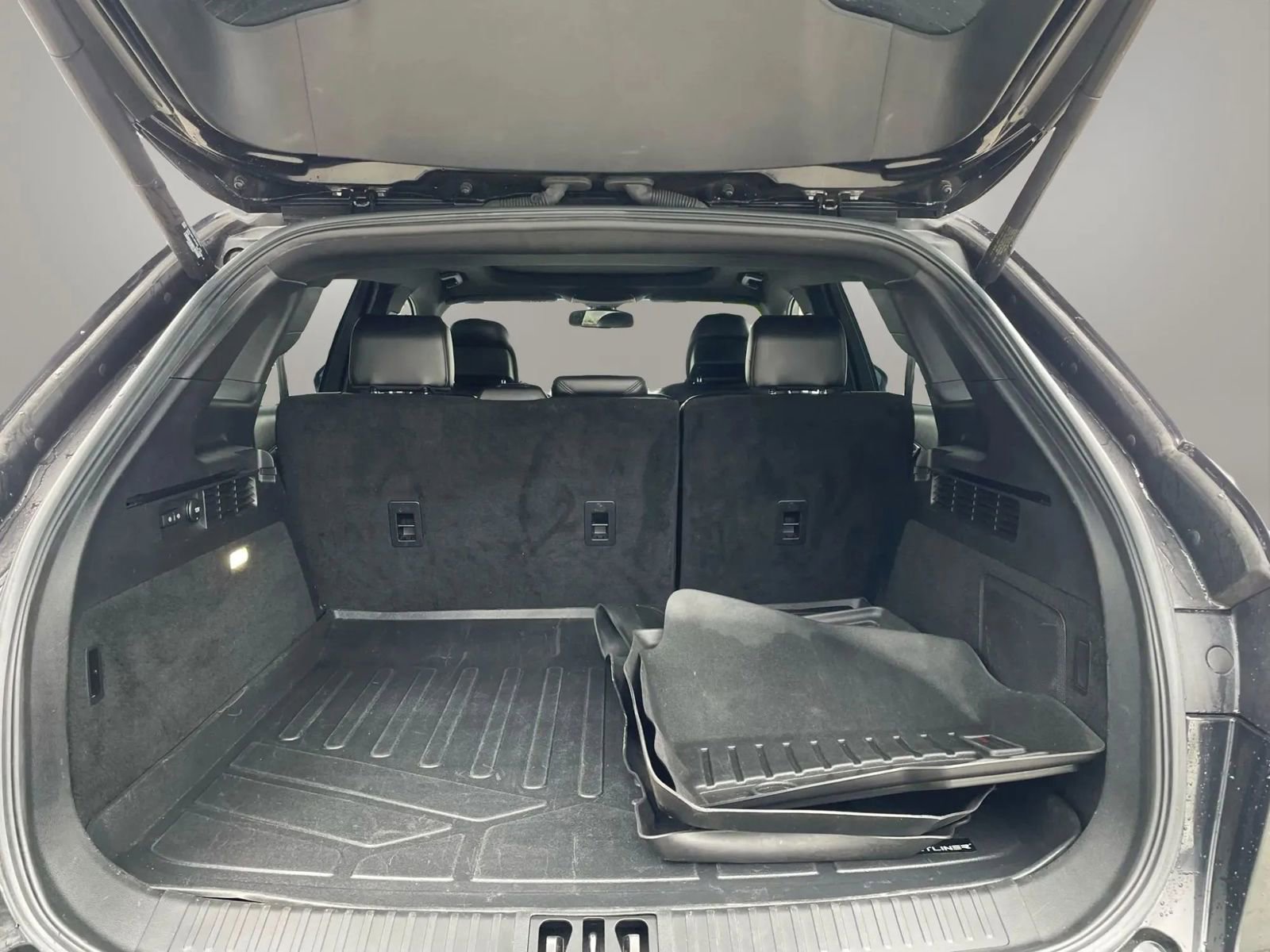 Used 2016 Lincoln MKX Reserve w/ Climate Package image 24