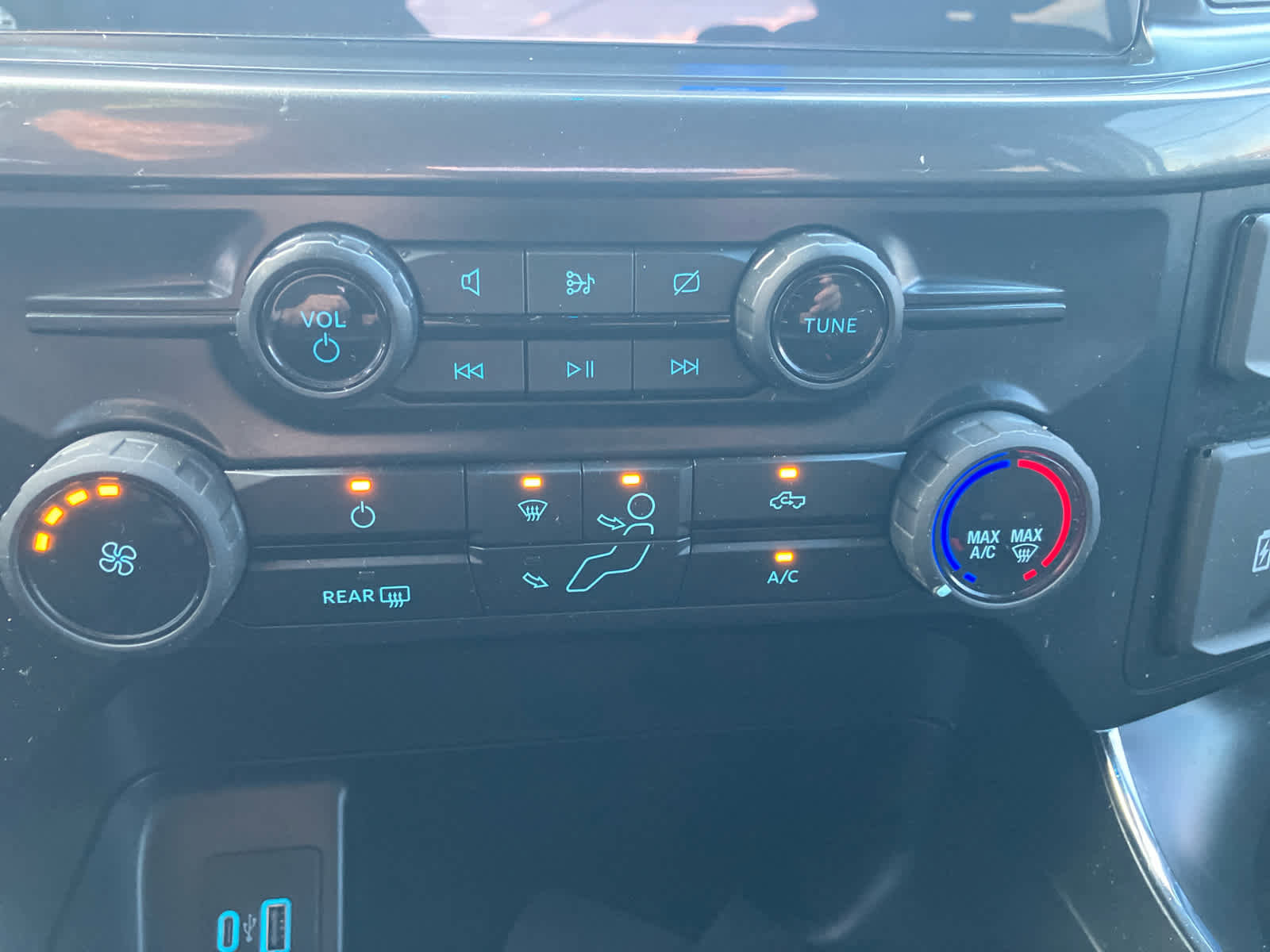 Used 2024 Ford F150 STX image 24