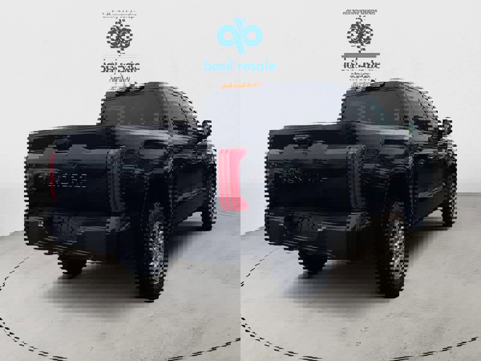 Used 2023 Toyota Tundra SR w/ SR Tow Package image 5