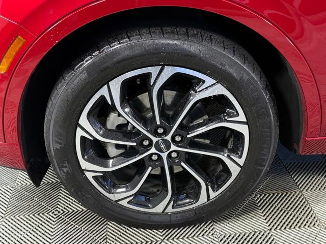 Used 2024 Lincoln Nautilus Reserve w/ Equipment Group 203A image 15