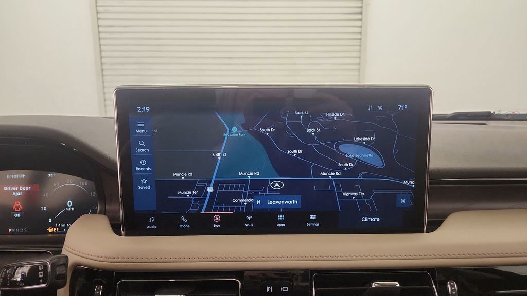 Used 2022 Lincoln Nautilus Reserve image 14