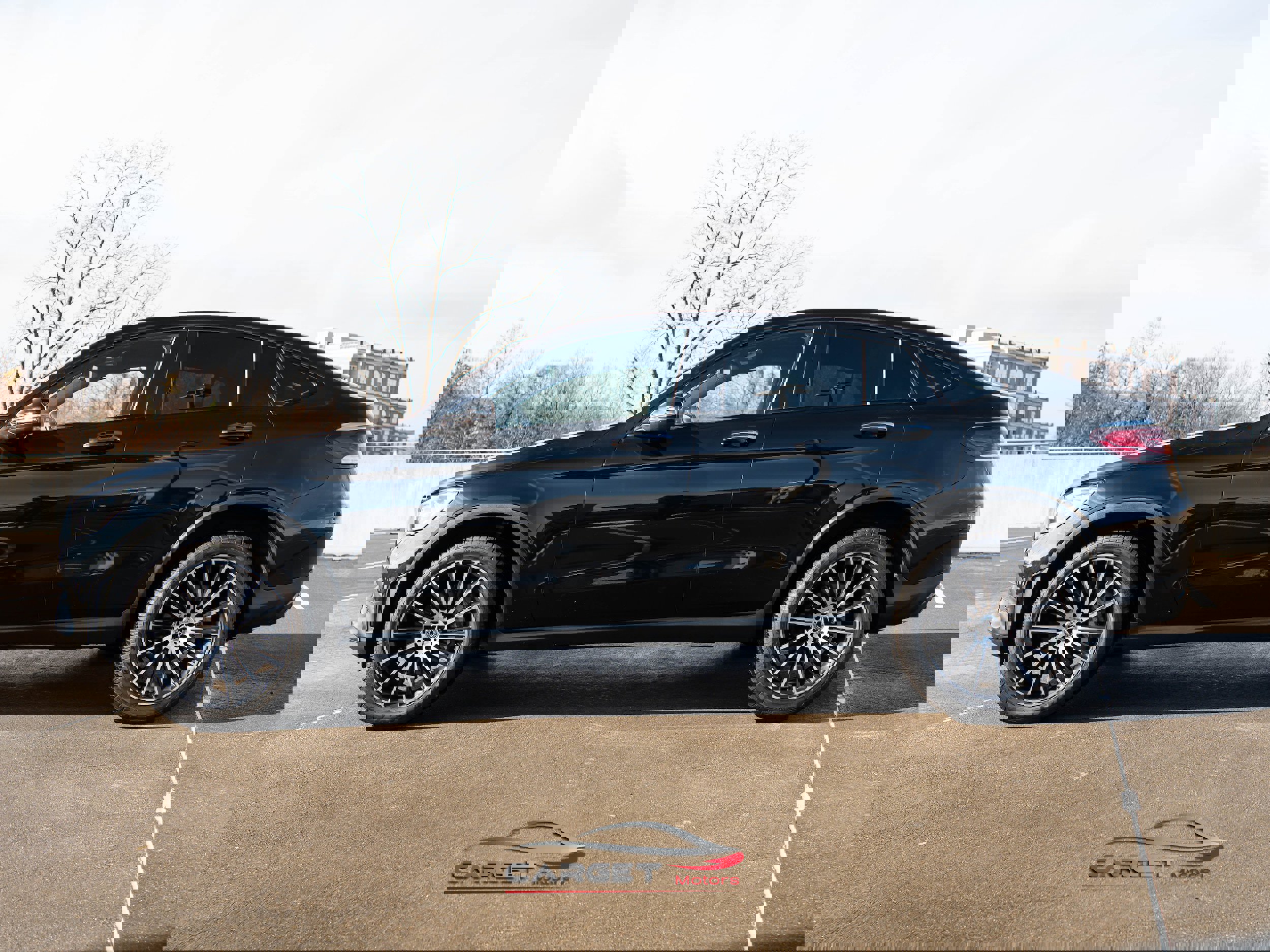 Used 2020 Mercedes-Benz GLC 300 4MATIC Coupe image 4