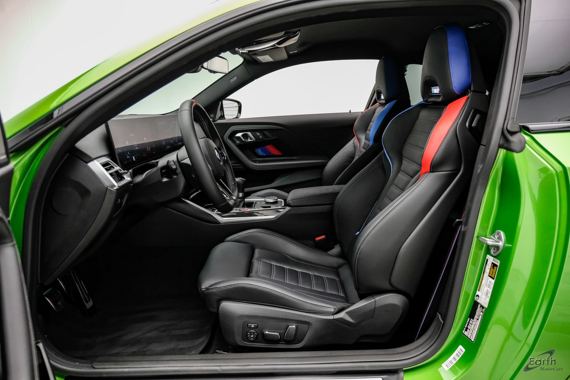 Used 2025 BMW M2 w/ Lighting Package RWD image 36