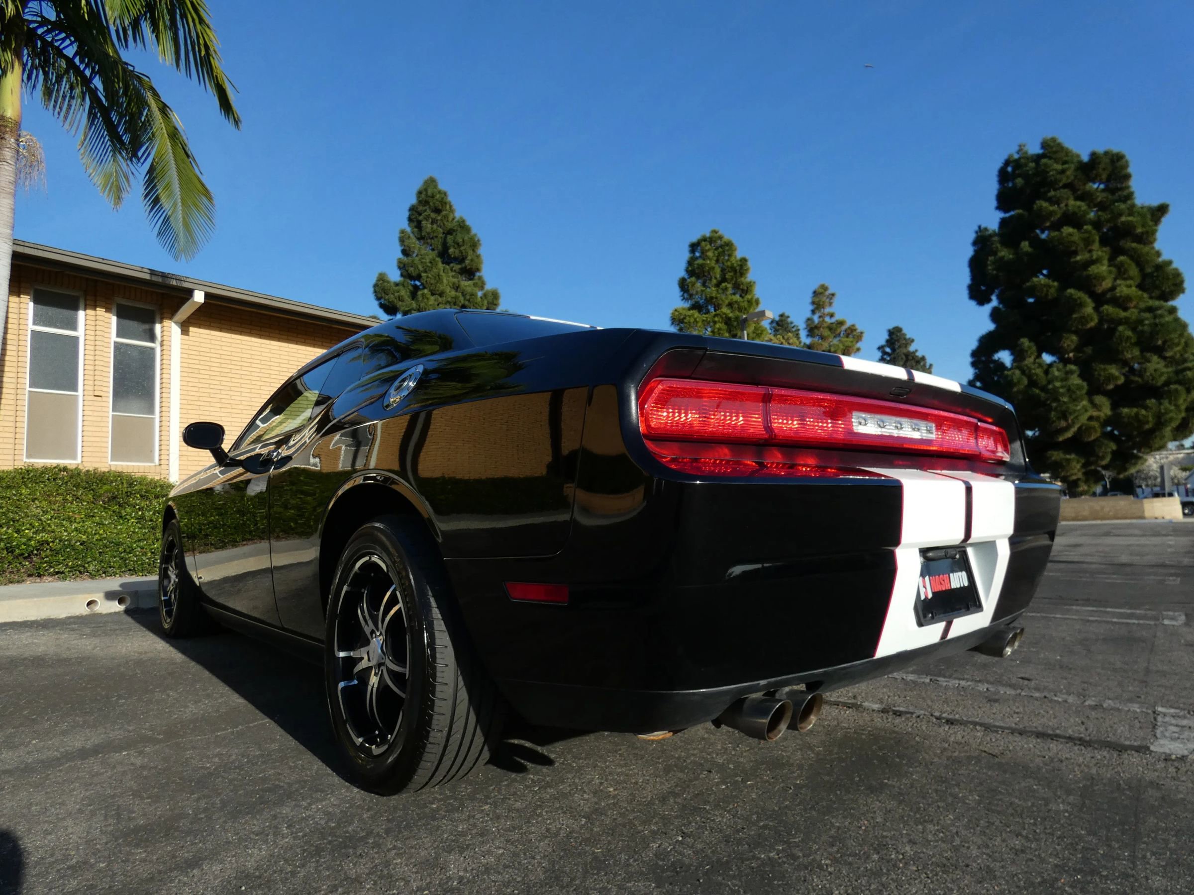 Used 2013 Dodge Challenger SXT image 12