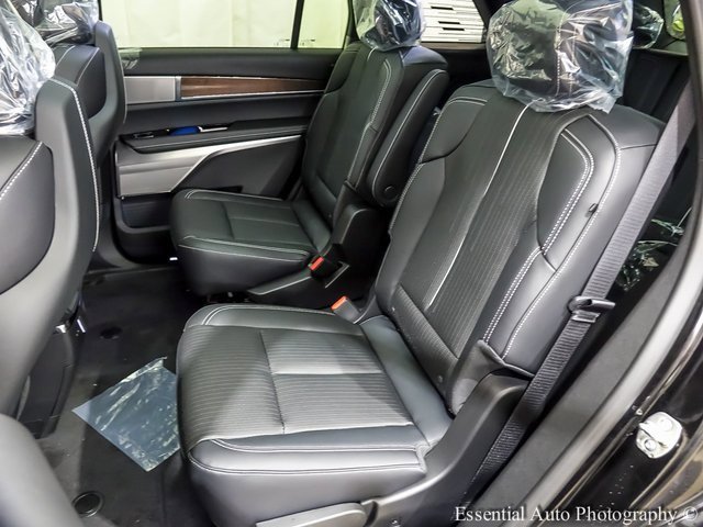 New 2026 Cadillac Vistiq Luxury image 9