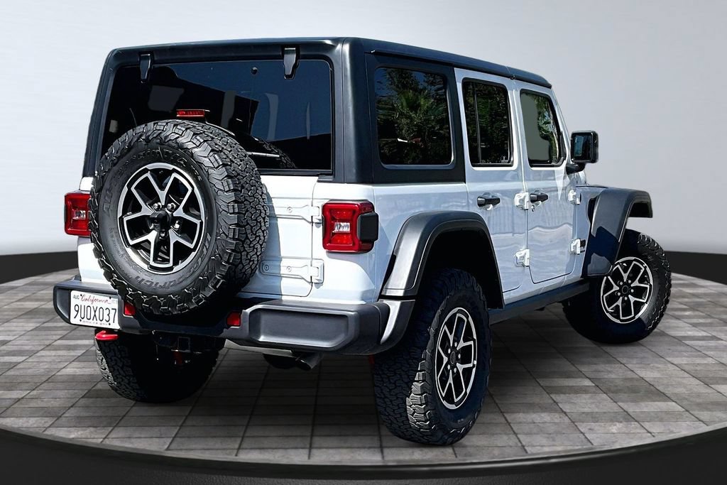 Certified 2025 Jeep Wrangler Unlimited Rubicon w/ Convenience Group AWD/4WD image 22