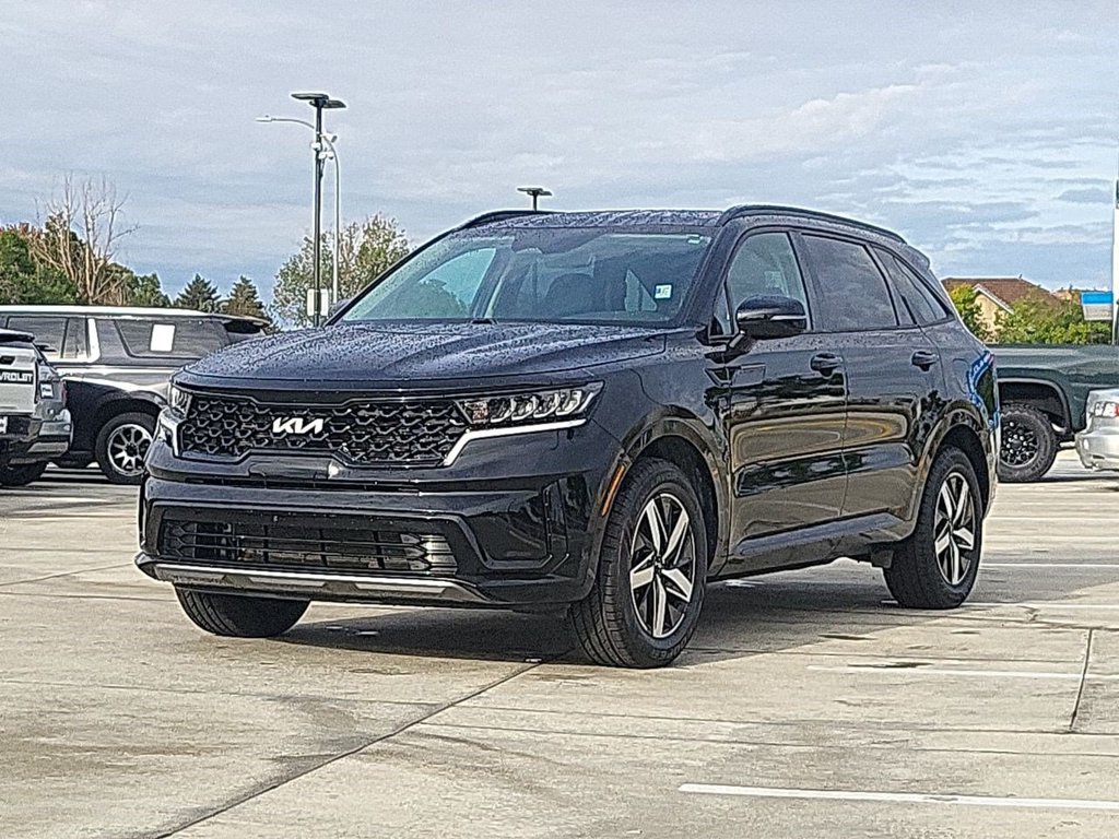 Used 2023 Kia Sorento S w/ Panoramic Sunroof Package FWD image 4