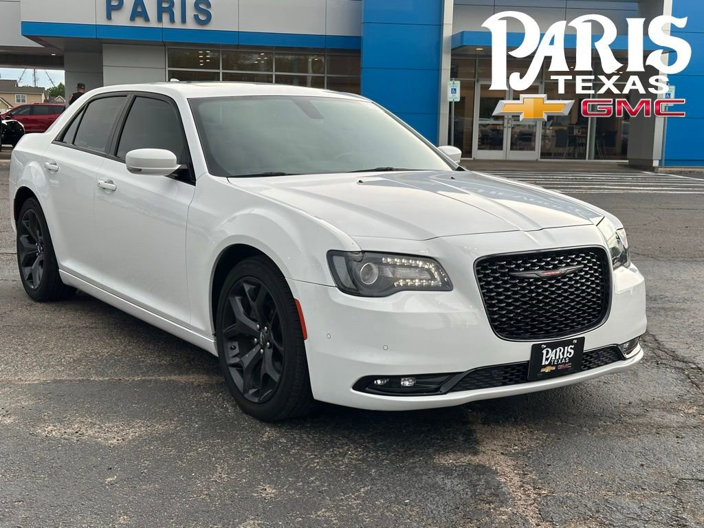 Used 2022 Chrysler 300 S RWD image 1