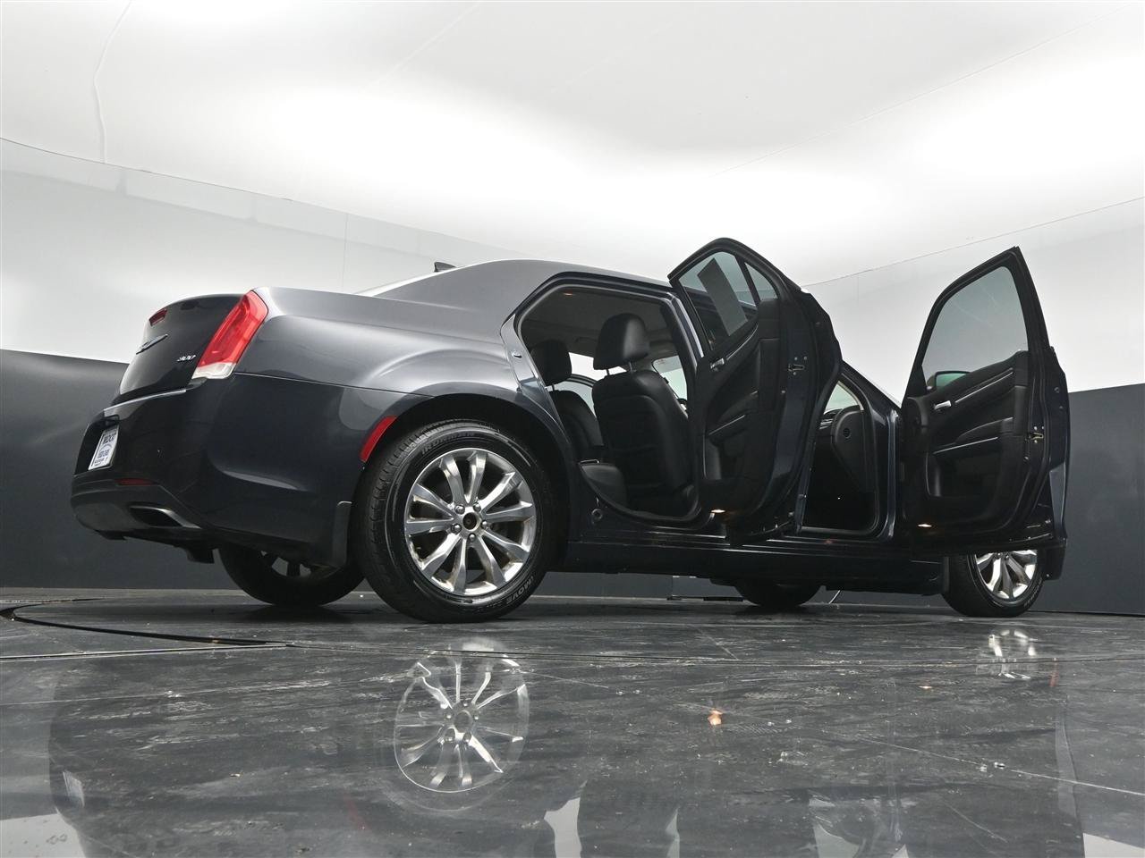 Used 2017 Chrysler 300 Limited w/ Value Package AWD/4WD image 39