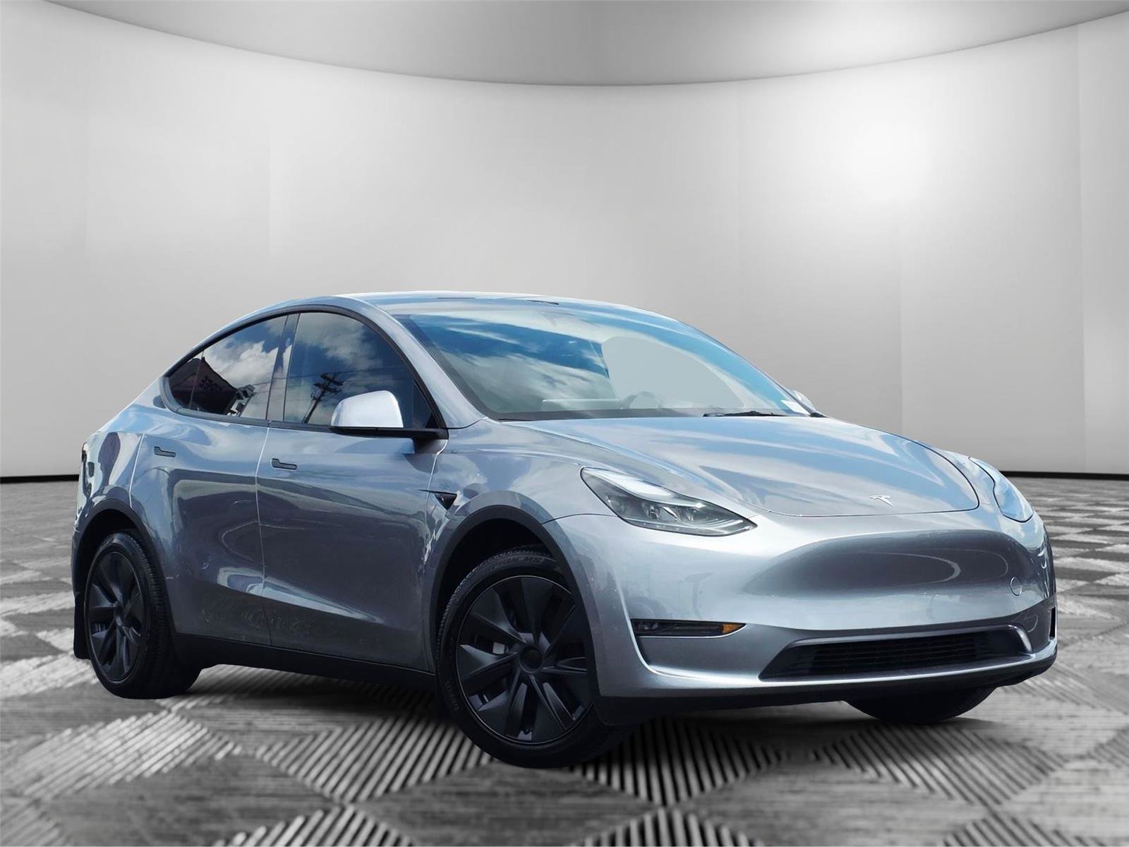Used 2025 Tesla Model Y Long Range