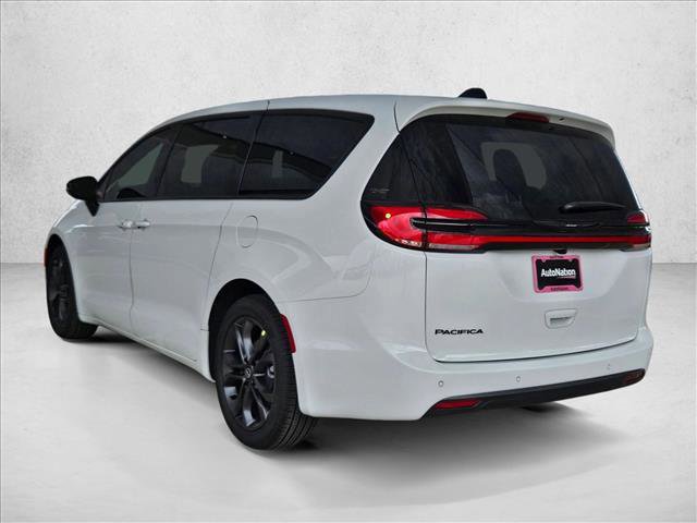 New 2026 Chrysler Pacifica Select FWD image 9