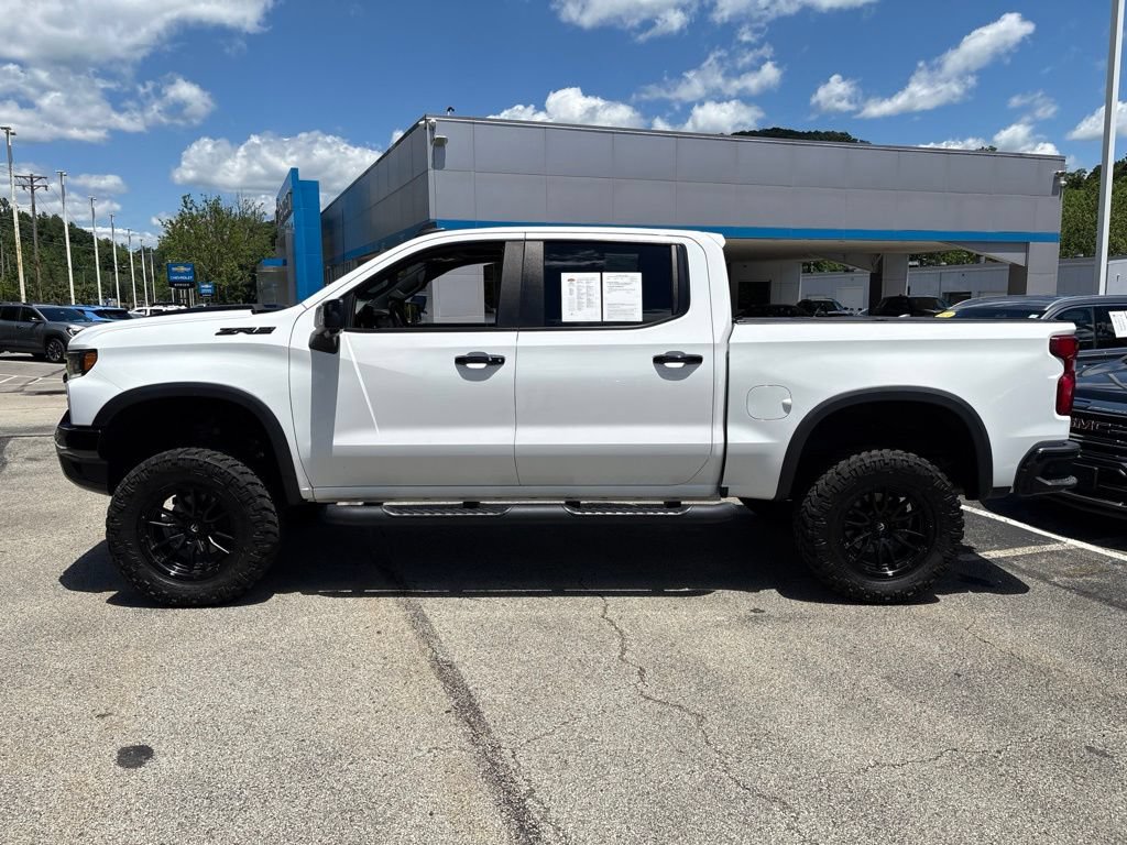 Used 2022 Chevrolet Silverado 1500 ZR2 w/ Technology Package AWD/4WD image 2