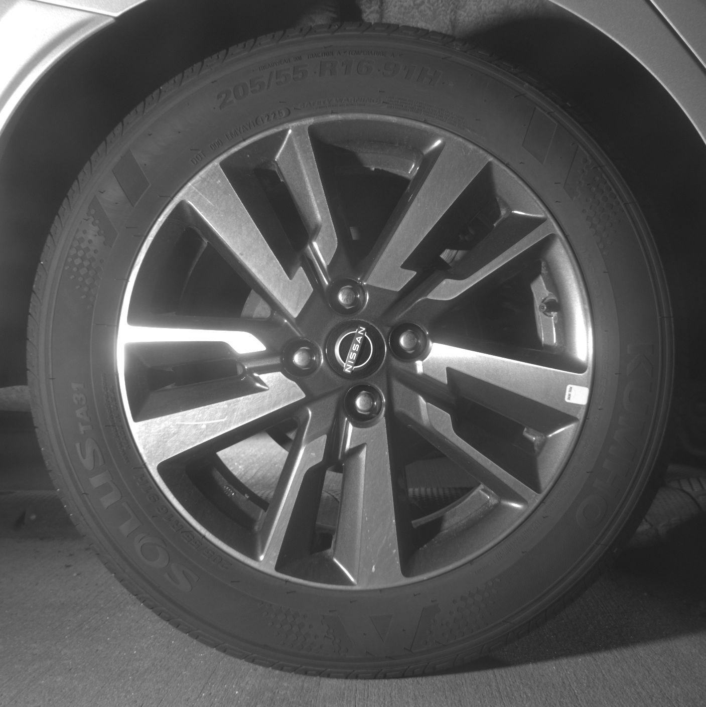 Used 2025 Nissan Versa SV image 15