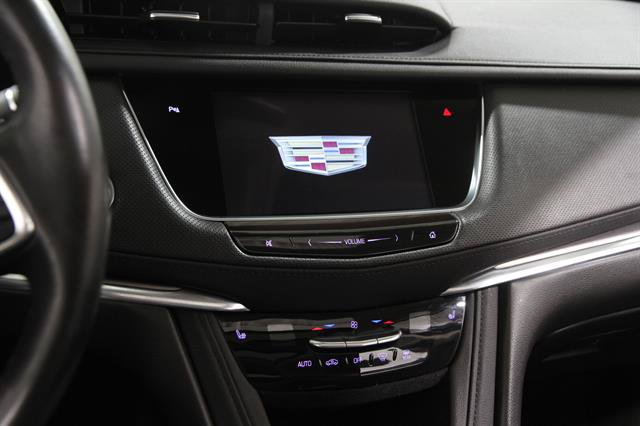 Used 2019 Cadillac XT5 Luxury AWD/4WD image 9
