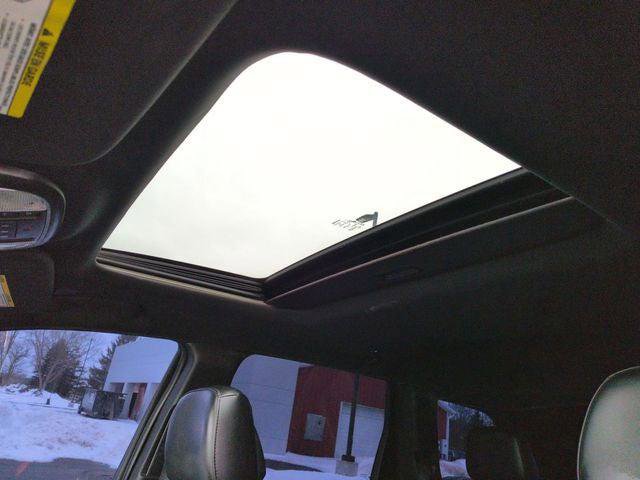 Certified 2020 Jeep Grand Cherokee Limited w/ Premium Lighting Group image 13