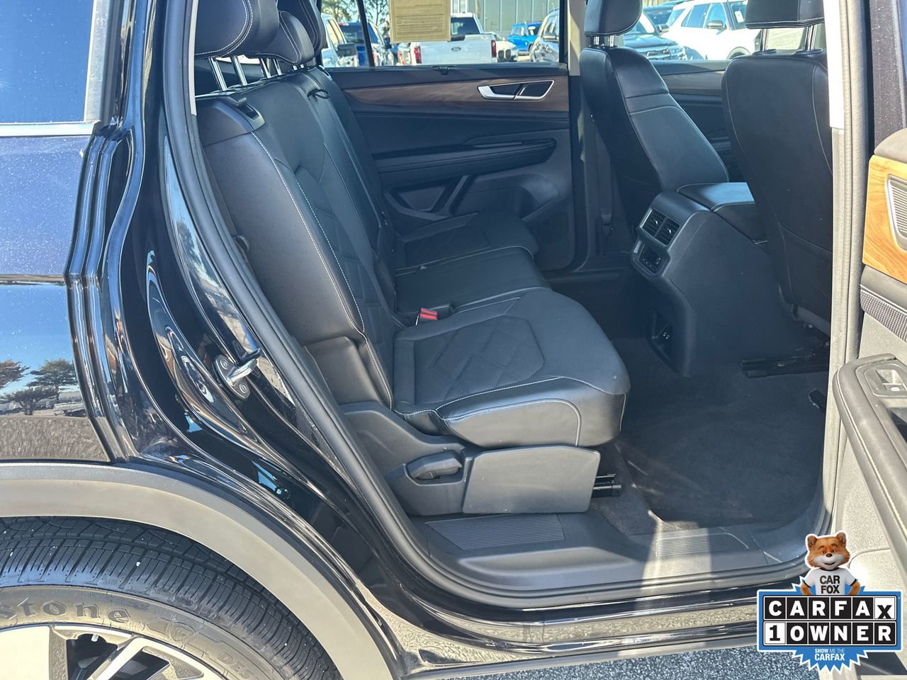 Used 2024 Volkswagen Atlas SE image 15
