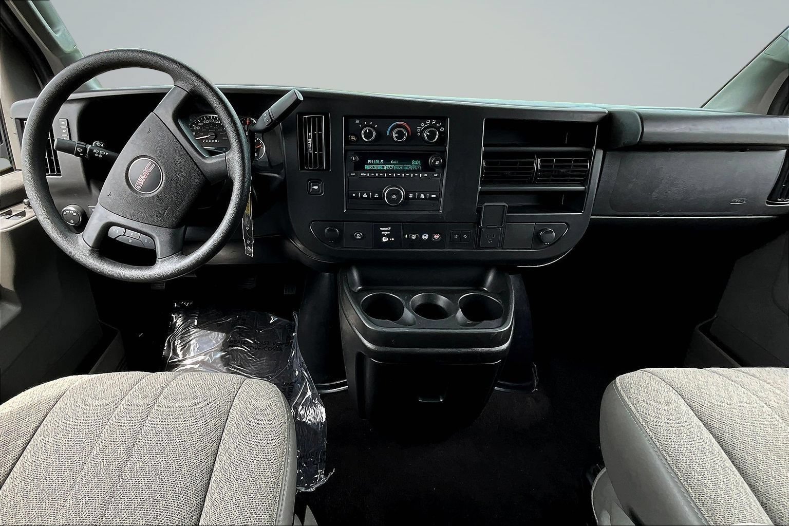 Used 2025 GMC Savana 3500 LT w/ LT Preferred Equipment Group RWD image 7