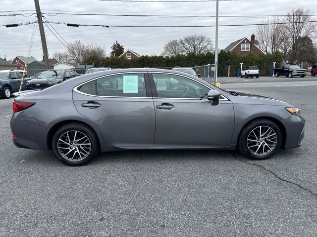 Used 2017 Lexus ES 350 w/ Navigation System Package image 6
