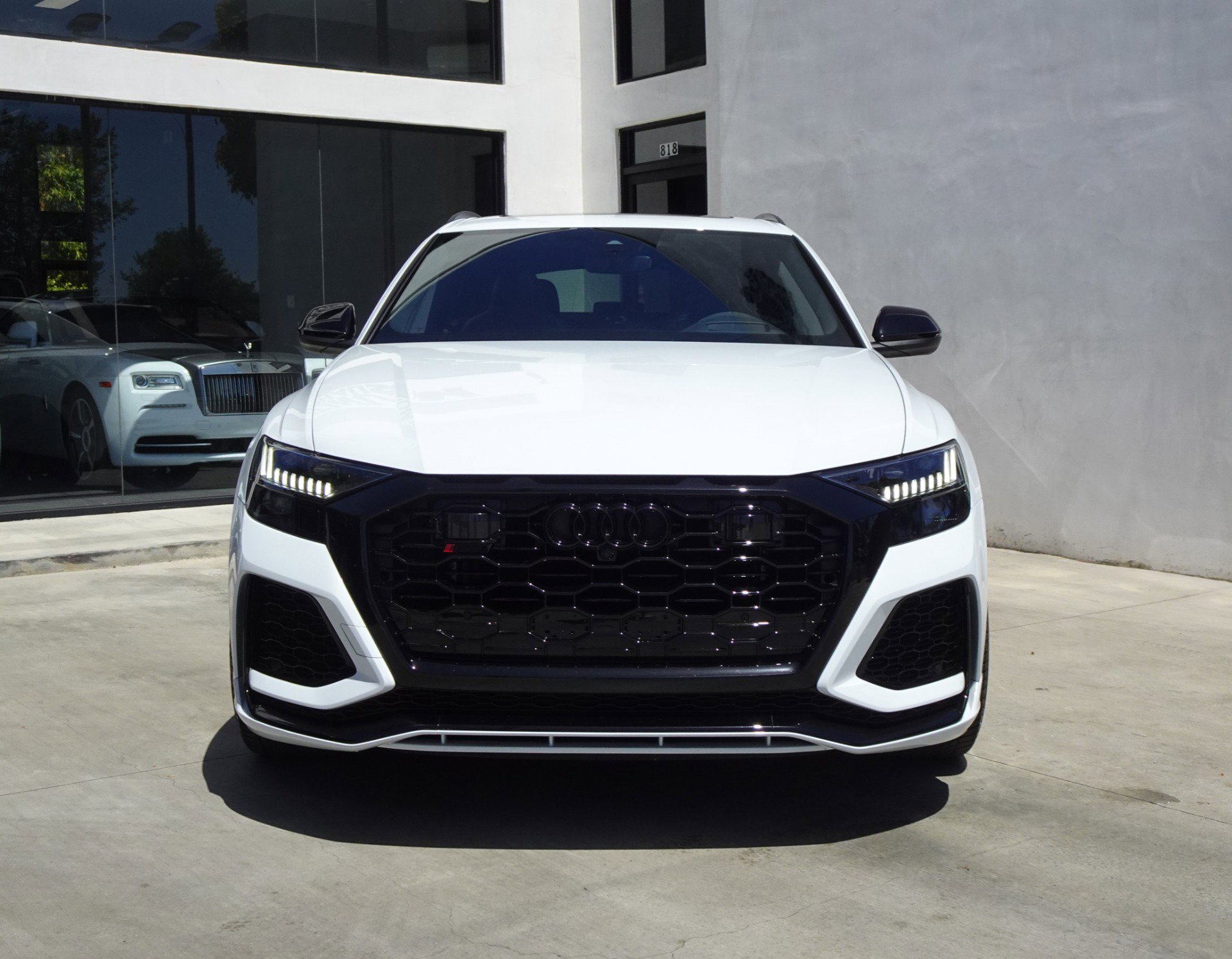 Used 2024 Audi RS Q8 AWD/4WD image 2