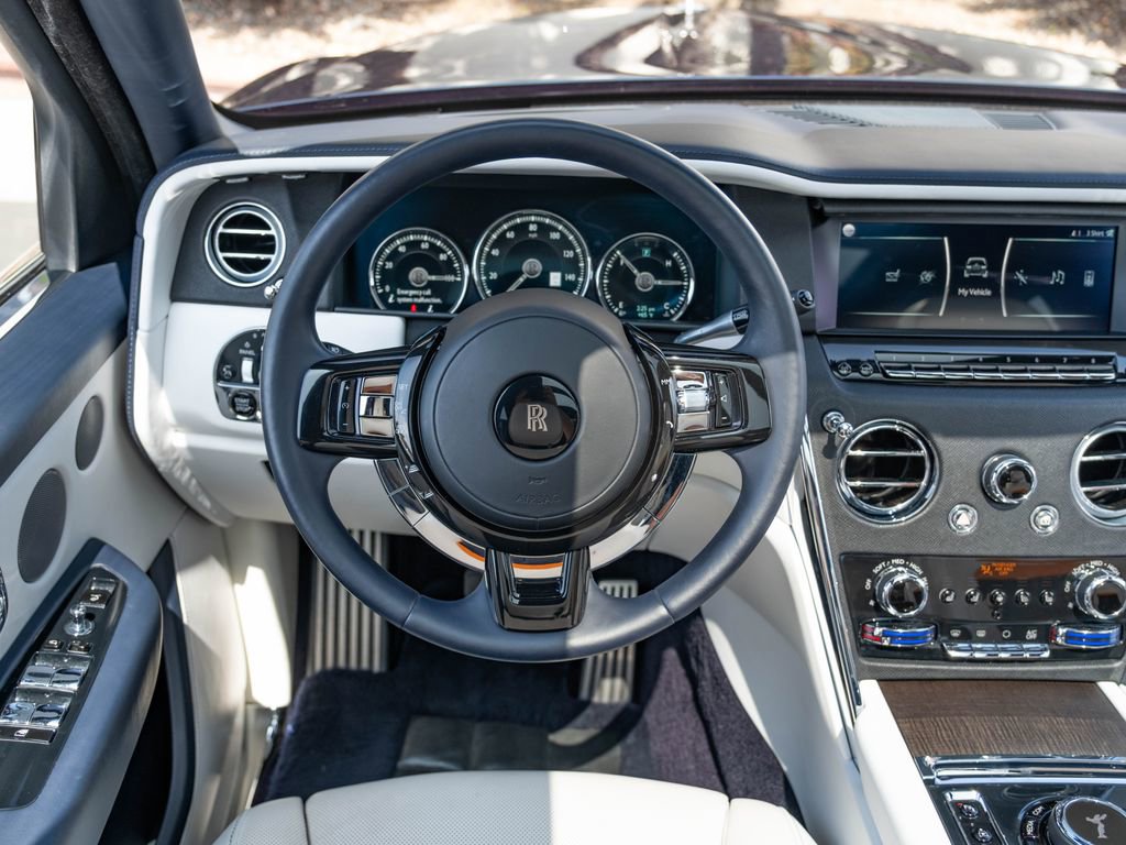 Certified 2019 Rolls-Royce Cullinan AWD/4WD image 16