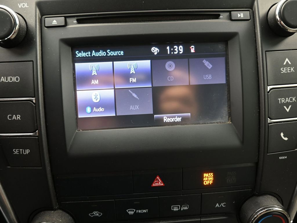 Used 2016 Toyota Camry SE FWD image 5