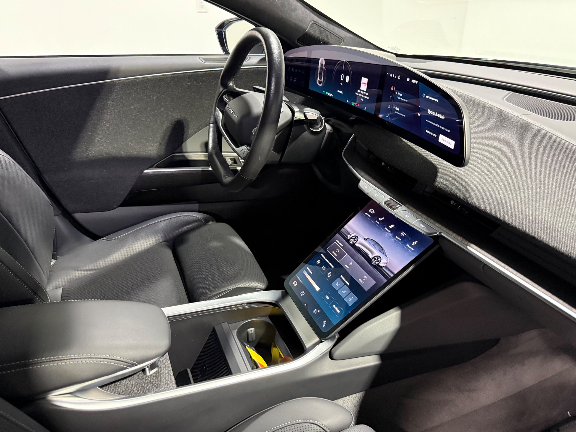 Used 2024 Lucid Air Touring AWD/4WD image 48