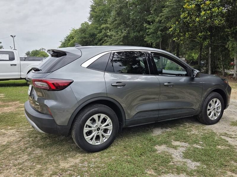 Used 2024 Ford Escape Active AWD/4WD image 14