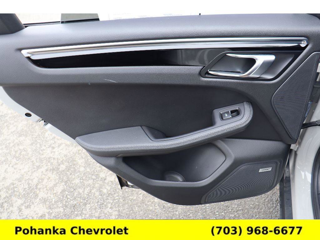 Used 2021 Porsche Macan image 33