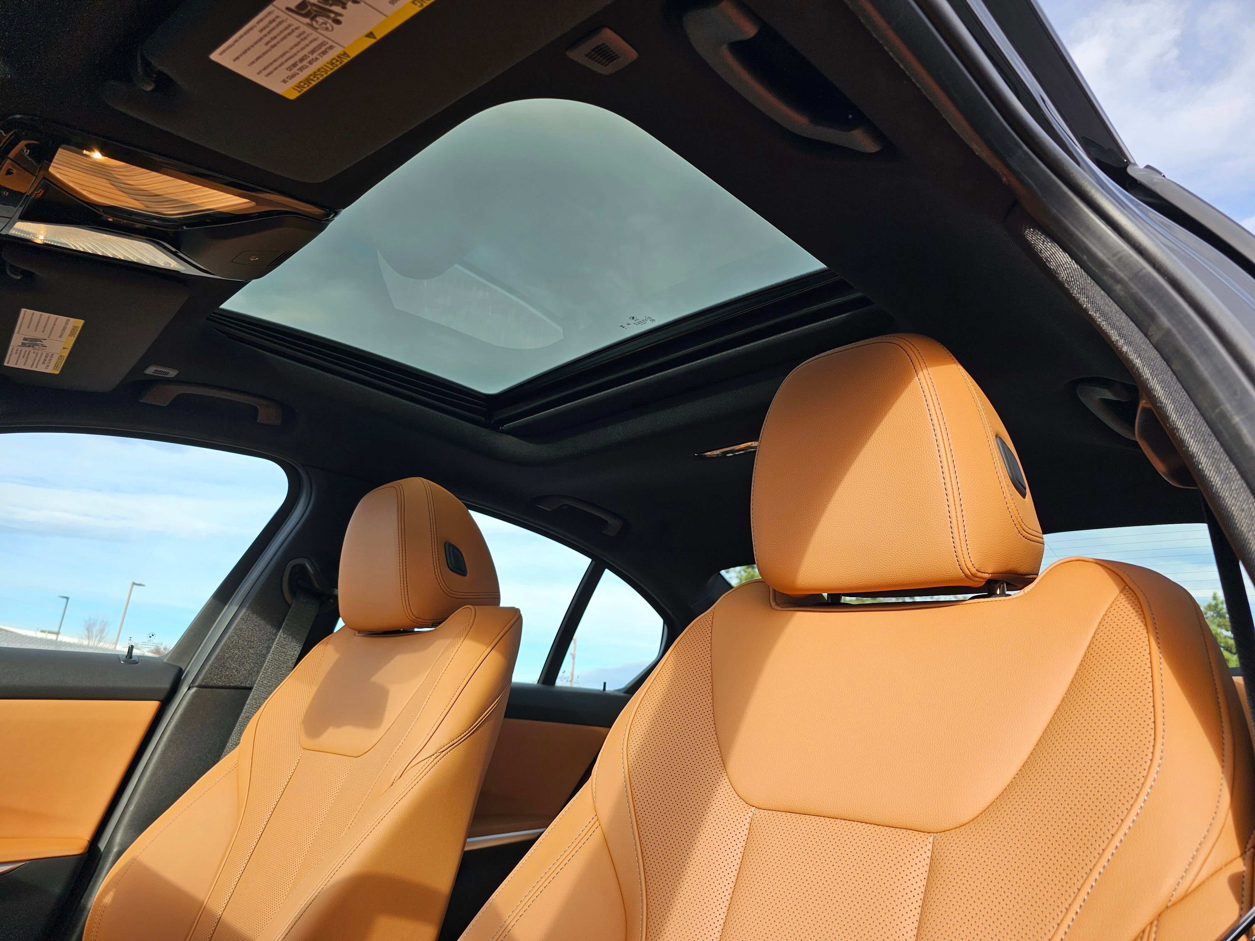 New 2026 BMW 330i xDrive Sedan w/ M Sport Package image 28