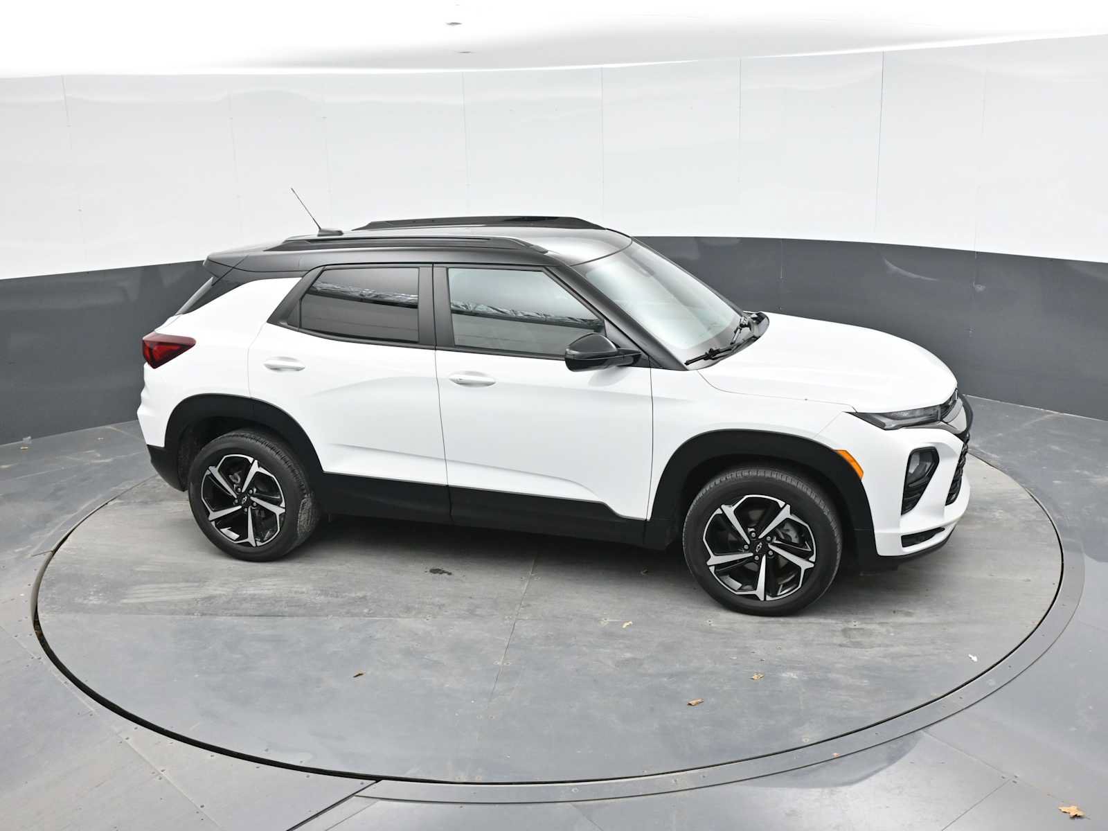Used 2023 Chevrolet TrailBlazer RS AWD/4WD image 19